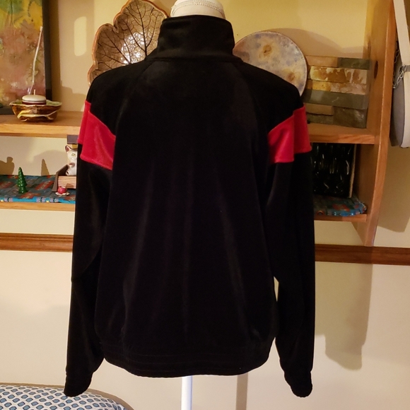 FOREVER 21 Crushed velvet zip up size med - Picture 8 of 13